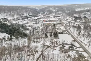 334 Oxford Rd, Oxford, CT 06478 - Photo 31