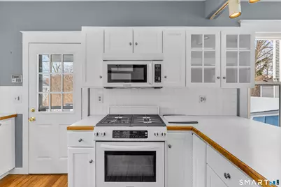 40 Elm Street, Branford, CT 06405 - Photo 15