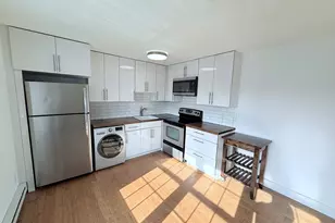 8 Wardwell St, Stamford, CT 06902 - Photo 5