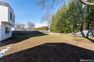 37 Gaymoor Dr, Stamford, CT 06907 - Photo 27