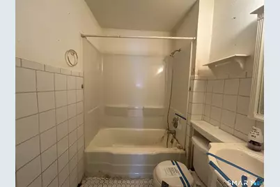 40 Houston Street, Waterbury, CT 06704 - Photo 11