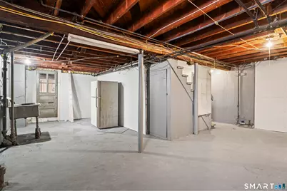 574 South Quaker Lane, West Hartford, CT 06110 - Photo 25