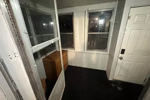 574 South Quaker Ln, West Hartford, CT 06110 - Photo 15