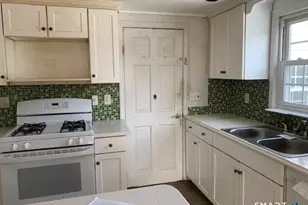 329 Bronson Rd, Fairfield, CT 06890 - Photo 7