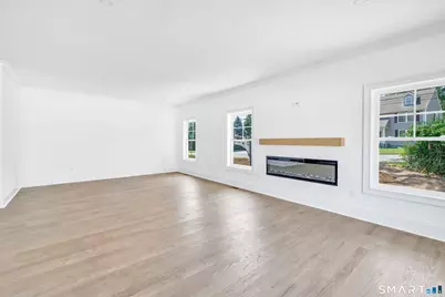 27 Suzanne Circle, Fairfield, CT 06825 - Photo 7