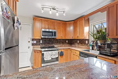 34 4th Street #34, Stamford, CT 06905 - Photo 7