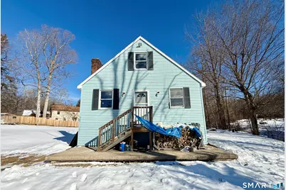 343 East Wakefield Boulevard, Winchester, CT 06098 - Photo 1