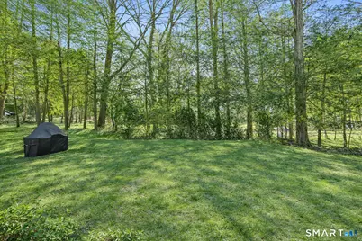 815 Valley Road, New Canaan, CT 06840 - Photo 27