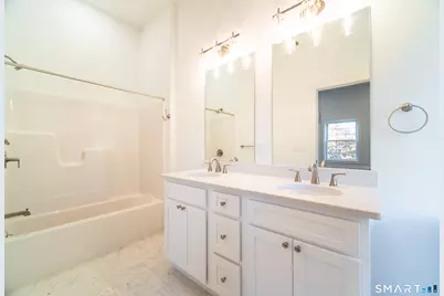 1154 Poquonnock Road #5, Groton, CT 06340 - Photo 9