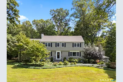 19 Robin Road, Woodbridge, CT 06525 - Photo 1