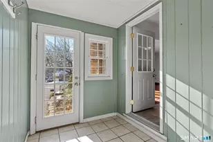 10 Pine Ct, Bristol, CT 06010 - Photo 11