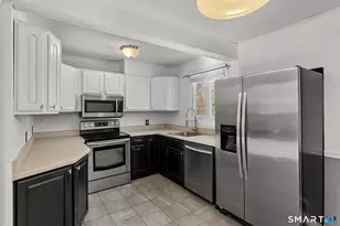 10 Pine Ct, Bristol, CT 06010 - Photo 7