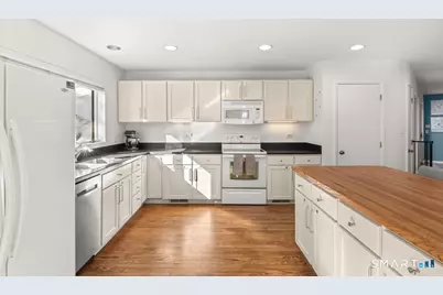 40 Tory Hill Lane, Norwalk, CT 06853 - Photo 5