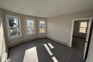 86 Waldorf Ave, Bridgeport, CT 06605 - Photo 7