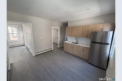 86 Waldorf Avenue, Bridgeport, CT 06605 - Photo 9