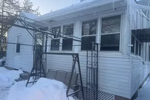 122 Bayberry Dr, Bristol, CT 06010 - Photo 3