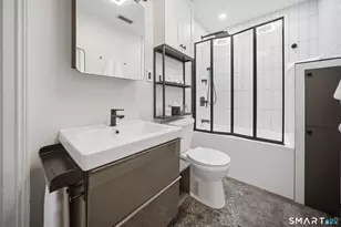 34 Charter Oak Pl, Hartford, CT 06183 - Photo 29