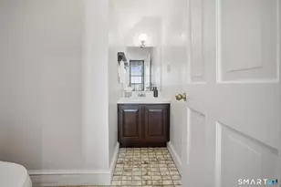 34 Charter Oak Pl, Hartford, CT 06183 - Photo 21