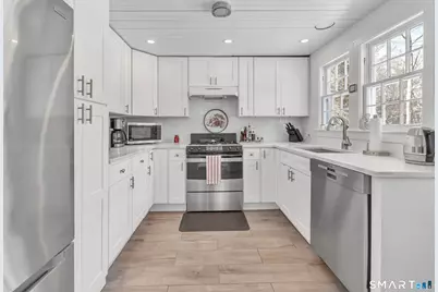 70 Cranbury Road, Norwalk, CT 06851 - Photo 17