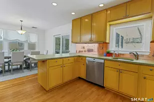 36 Village Dr, New Canaan, CT 06840 - Photo 9