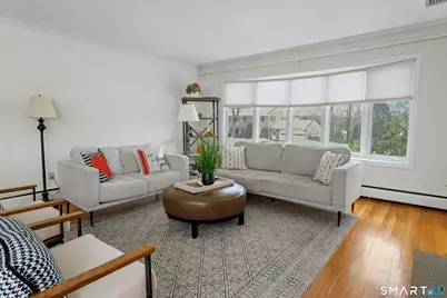 36 Village Drive, New Canaan, CT 06840 - Photo 5