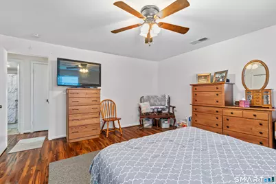 140 Thompson Street #18D, East Haven, CT 06513 - Photo 11