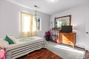 140 Thompson St, East Haven, CT 06513 - Photo 13