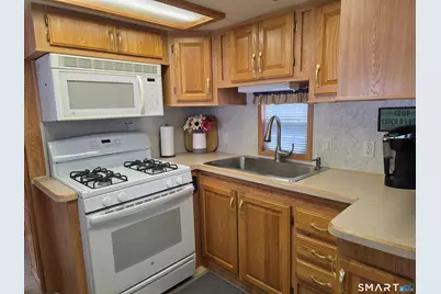 262 L-80 Shetucket Turnpike, Griswold, CT 06351 - Photo 29