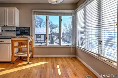 690 Forest Road #761, West Haven, CT 06516 - Photo 17