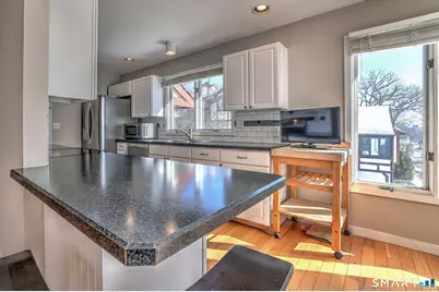 690 Forest Road #761, West Haven, CT 06516 - Photo 17