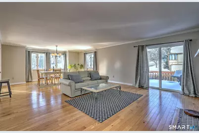 690 Forest Road #761, West Haven, CT 06516 - Photo 3