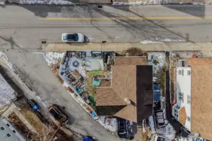 182 Broad St, Norwich, CT 06360 - Photo 21