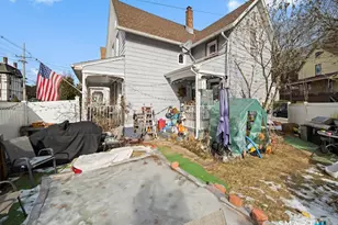 182 Broad St, Norwich, CT 06360 - Photo 31