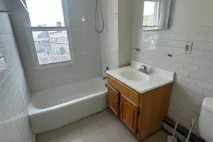 36 Truman St, New London, CT 06320 - Photo 7