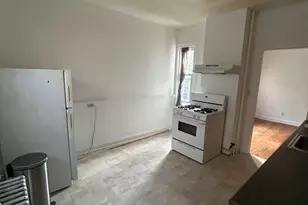 14 Relay Pl, Stamford, CT 06901 - Photo 5