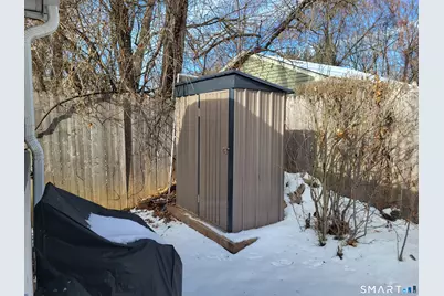 110 Darby Street, Bloomfield, CT 06002 - Photo 33