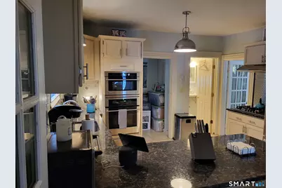 110 Darby Street, Bloomfield, CT 06002 - Photo 5