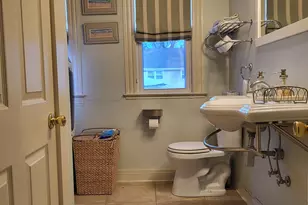 110 Darby St, Bloomfield, CT 06002 - Photo 9