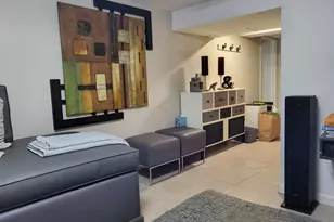 110 Darby St, Bloomfield, CT 06002 - Photo 25