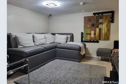 110 Darby Street, Bloomfield, CT 06002 - Photo 25