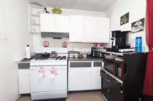 107 Colony St, Bridgeport, CT 06610 - Photo 7