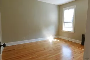 264 Broad St, Meriden, CT 06450 - Photo 17