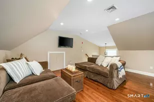 18 Auburn St, Norwalk, CT 06854 - Photo 17