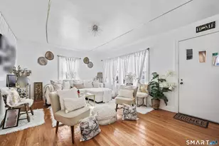 17 Rosedale Ave, Waterbury, CT 06705 - Photo 1