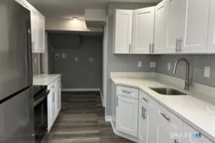 22 Hawthorne St, Norwich, CT 06360 - Photo 5