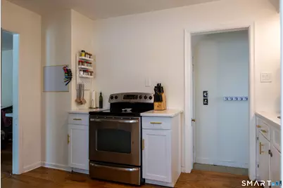 33 Sands Place, Stratford, CT 06615 - Photo 17