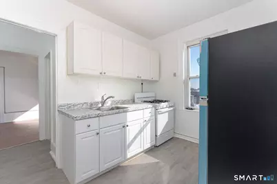 35 Butler Avenue #5, Bridgeport, CT 06605 - Photo 9