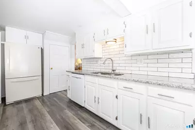 575 South Main Street, West Hartford, CT 06110 - Photo 11