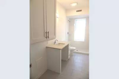 2806 Fairfield Avenue #301, Bridgeport, CT 06605 - Photo 11