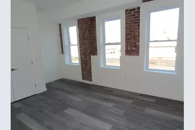 2806 Fairfield Avenue #301, Bridgeport, CT 06605 - Photo 9